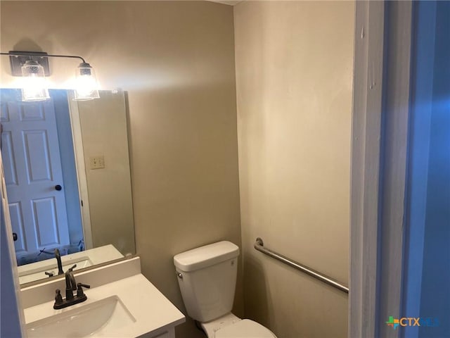 116 Campbell Dr Unit 9, Canyon Lake, TX 78133 - bathroom with toilet and vanity