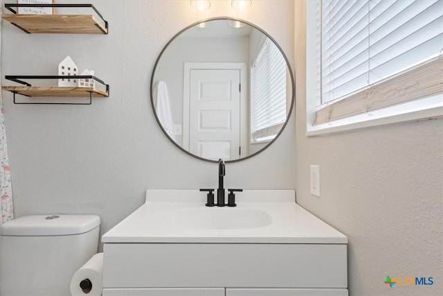 8620 Sunset Trl, Temple, TX 76502 - bathroom with vanity and toilet
