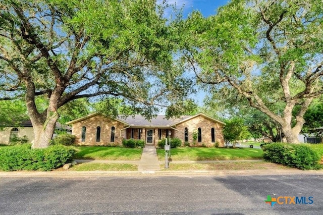 102 Lamorak St, Victoria, TX 77904 - photo 1