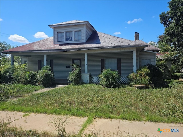 bungalow featuring a porch