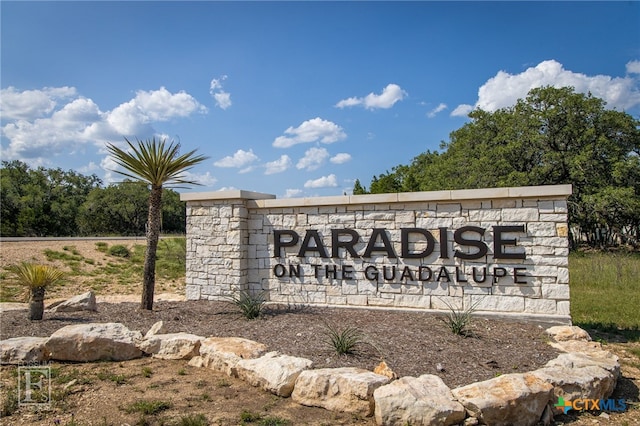 1772 Demi John Bend Rd, Canyon Lake, TX 78133