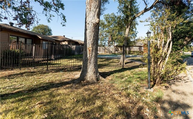 4020 River Oaks Cir, Temple, TX 76504 - view of side of home