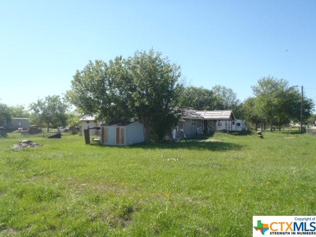5424 Meadow Brook Ln, San Marcos, TX 78666 - view of grassy yard