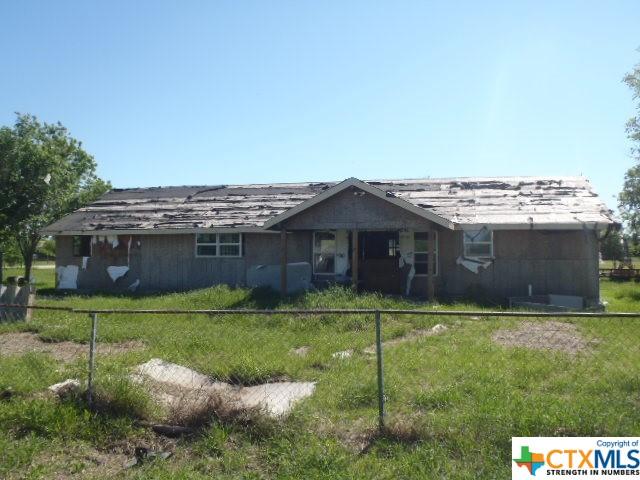 5424 Meadow Brook Ln, San Marcos, TX 78666 - view of front of home with fence