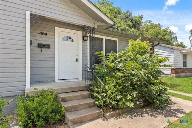 view of property entrance