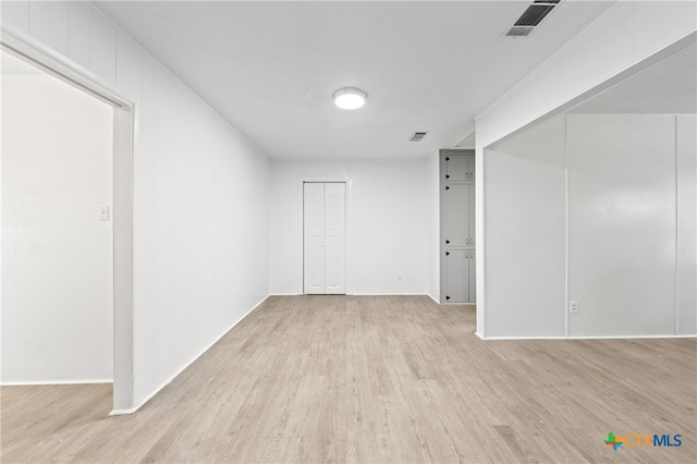 empty room featuring light hardwood / wood-style floors