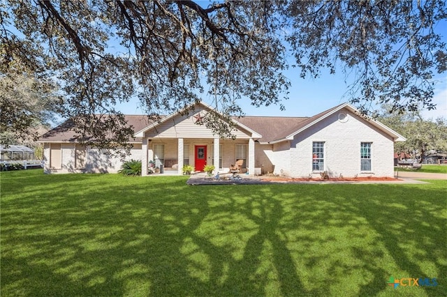 view of front of house with a front yard