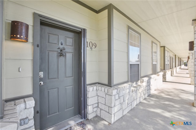 view of entrance to property