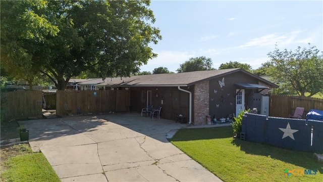 1400 Barbara Ln, Killeen, TX 76549 - view of front of property with driveway and brick siding