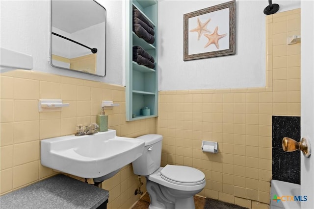 1400 Barbara Ln, Killeen, TX 76549 - full bathroom with tile walls, toilet, a shower, a bathtub, and a sink