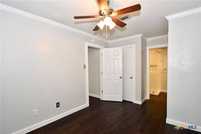 1624 Aquarena Springs Dr Unit G155, San Marcos, TX 78666 - unfurnished bedroom featuring wood finished floors, crown molding, ceiling fan, and a closet