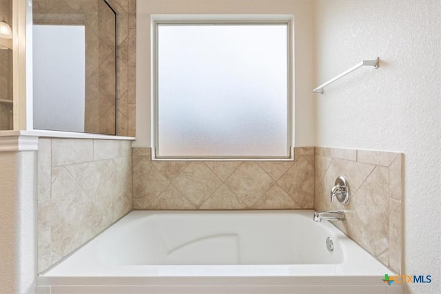 1328 Blue Leaf Dr, Temple, TX 76502 - bathroom featuring a bath