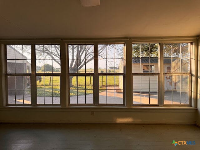 548 County Road 303, Shiner, TX 77984 - detailed view of wood finished floors and baseboards