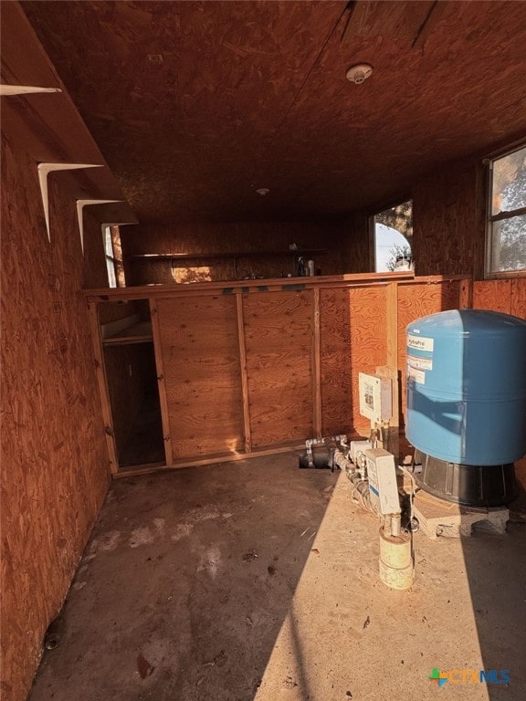 548 County Road 303, Shiner, TX 77984 - view of storage room