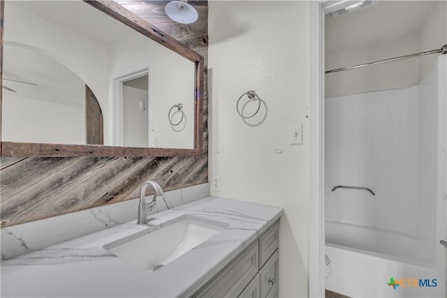 2002 Buckskin Trl, Temple, TX 76502 - full bath featuring vanity, toilet, and washtub / shower combination