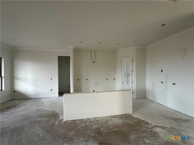 kitchen with ornamental molding