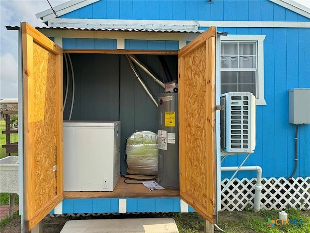 1008 W Dallas Ave, Seadrift, TX 77983 - view of outbuilding with cooling unit