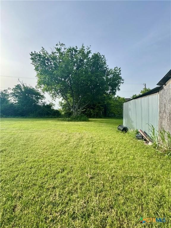 235 Murray Ln, Gatesville, TX 76528 - view of green lawn