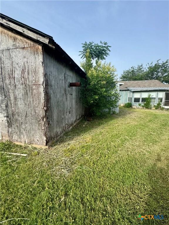 235 Murray Ln, Gatesville, TX 76528 - view of grassy yard