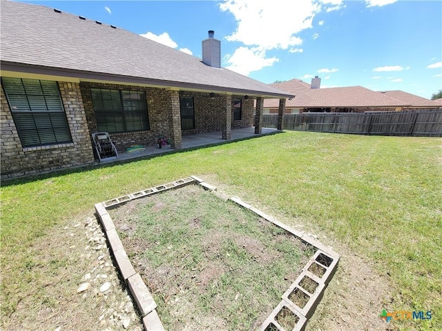 6409 Jovana Dr, Killeen, TX 76542 - view of yard with a patio