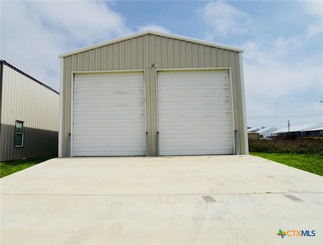 1206 W Commerce St, Port Oconnor, TX 77982 - view of detached garage