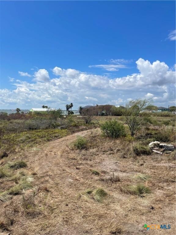 Listing photo 2 for TBD 8th, Palacios TX 77465