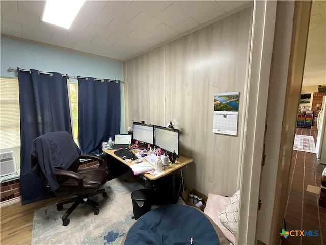 office with hardwood / wood-style floors