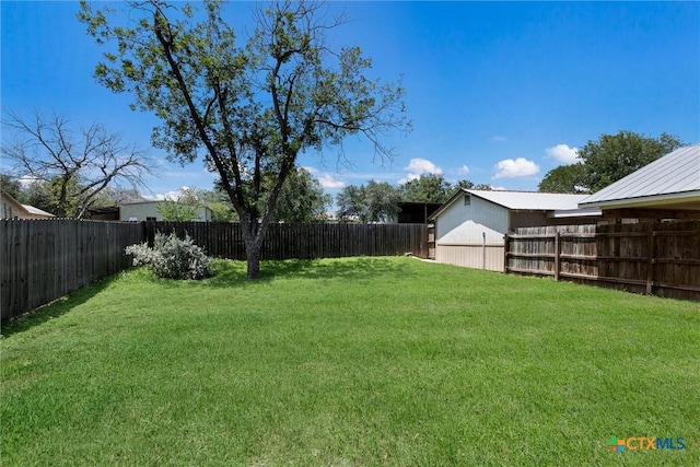 1305 G St, Floresville, TX 78114 - photo 22