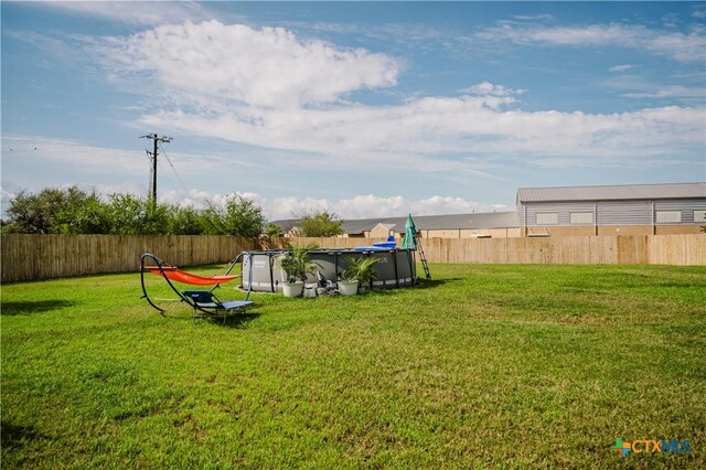 201 Boulder Ridge Dr, Cuero, TX 77954 - view of yard