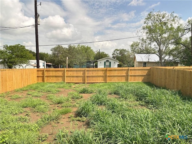 708 E 5th St, Nixon, TX 78140 - view of fenced backyard