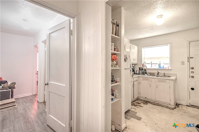 pantry with sink