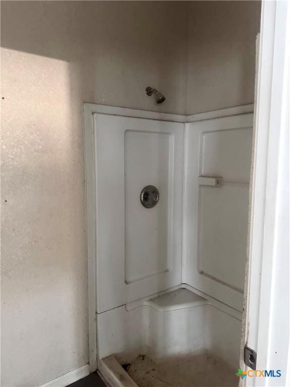 505 S 9th St, Stockdale, TX 78160 - photo 26
