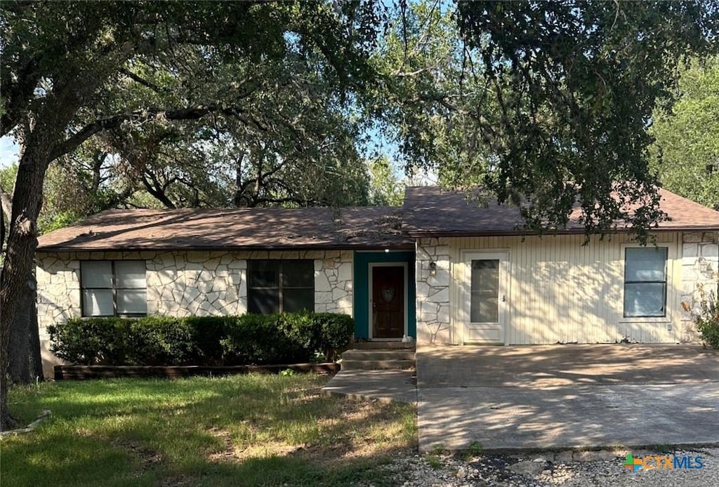 2812 Philo St, San Marcos, TX 78666 - ranch-style house with stone siding