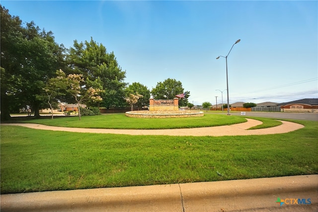 412 Coventry Dr, Temple, TX 76502 - view of community featuring a lawn