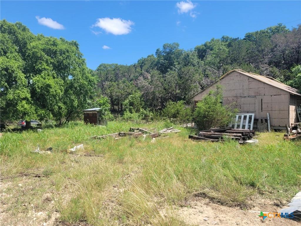 6681 Valley Dr, Belton, TX 76513 - photo 1