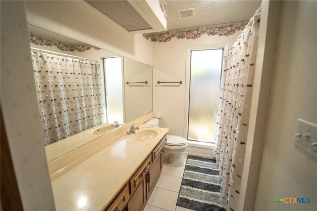 bedroom featuring ceiling fan, light carpet, and vaulted ceiling