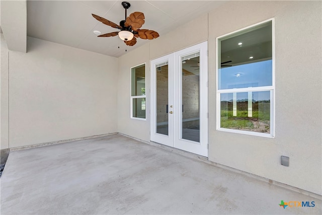 view of patio / terrace with ceiling fan