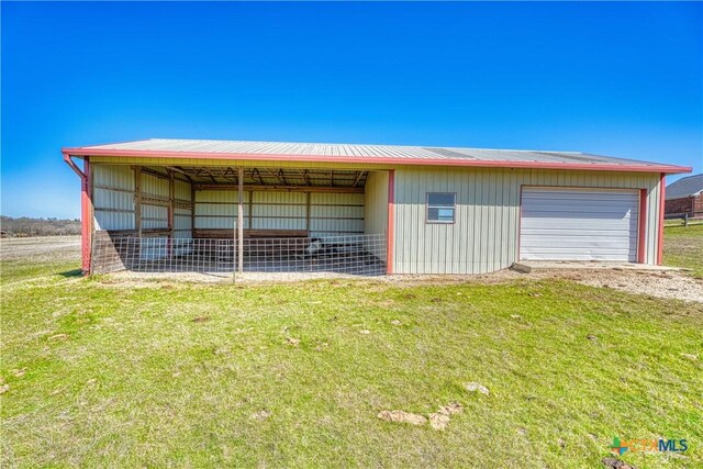 1041 Clarence Rd, Temple, TX 76501 - exterior space featuring an outdoor structure