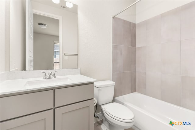 636 Vireos St, New Braunfels, TX 78132 - full bath with vanity, shower / washtub combination, and a textured wall