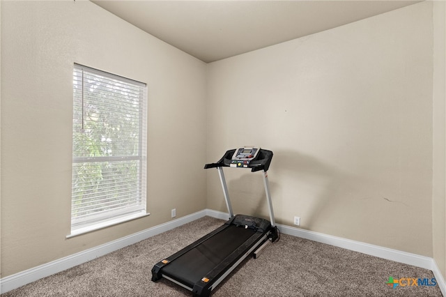 607 S Main St, Lampasas, TX 76550 - exercise area featuring carpet floors and baseboards