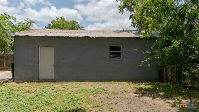 607 S Main St, Lampasas, TX 76550 - view of outdoor structure