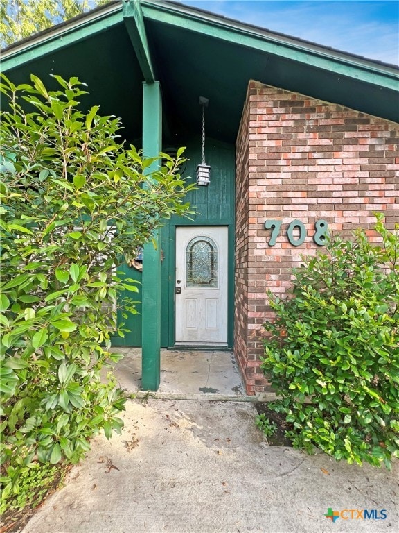 view of doorway to property