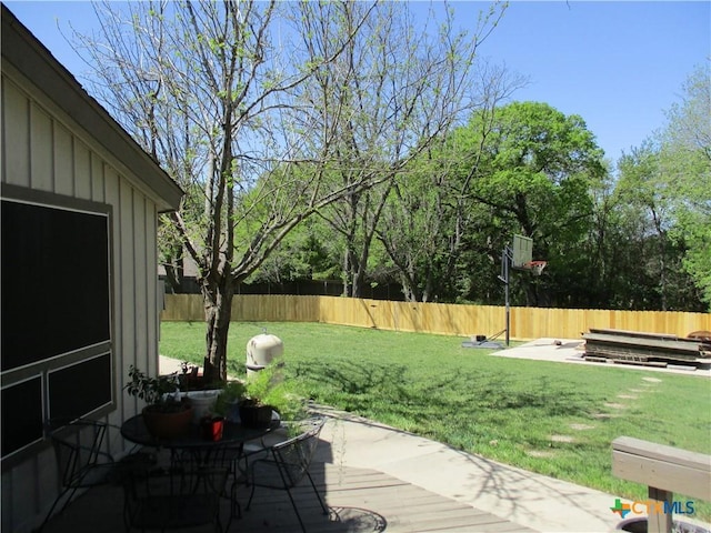 3512 Magnolia Blvd, Temple, TX 76502 - view of yard with a patio
