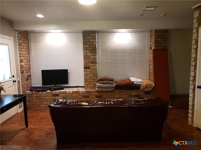 3512 Magnolia Blvd, Temple, TX 76502 - living area with wood finished floors
