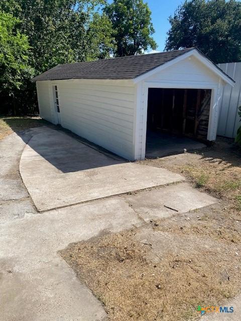 2405 Lone Tree Rd, Victoria, TX 77901 - photo 12