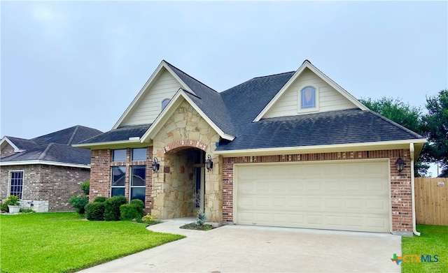 view of front of house with a front yard