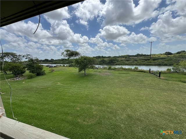 303 E Bay Ave, Seadrift, TX 77983 - photo 7