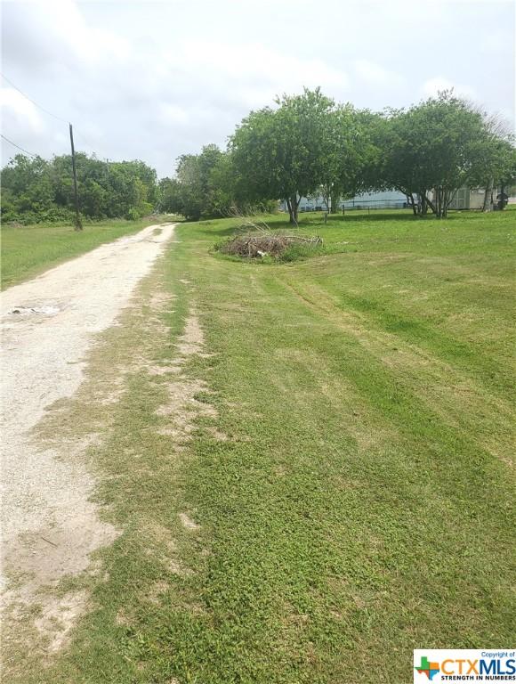 303-309 W Austin Ave, Seadrift, TX 77983 - photo 14