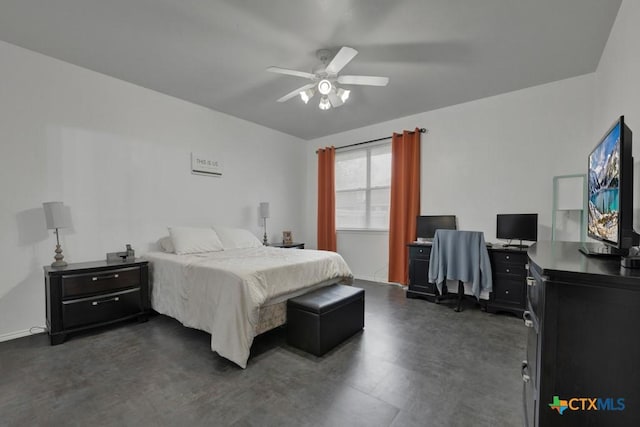 bedroom featuring ceiling fan