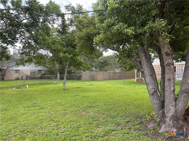 614 Apollo Dr, Edna, TX 77957 - photo 27